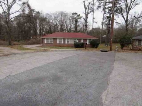 Building Photo - Room in House on Batiste Garden Cir