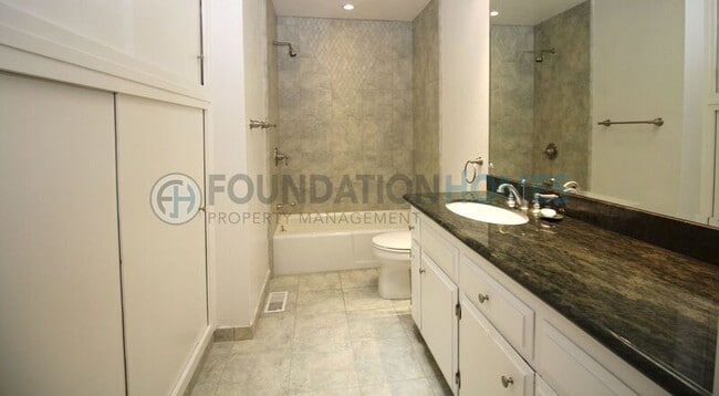 Building Photo - 160 Kaden Dr