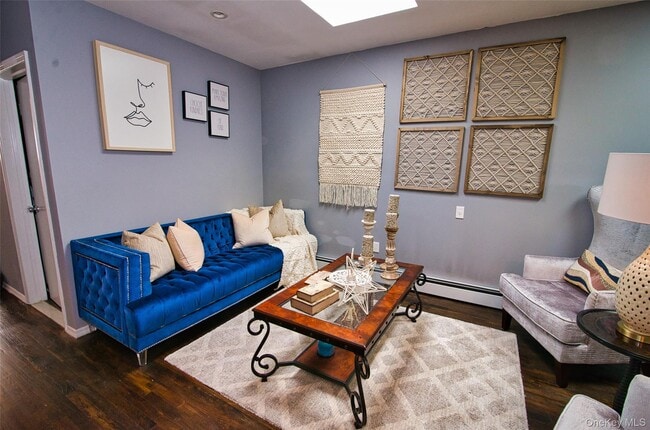 Building Photo - 180 Montauk Ave.