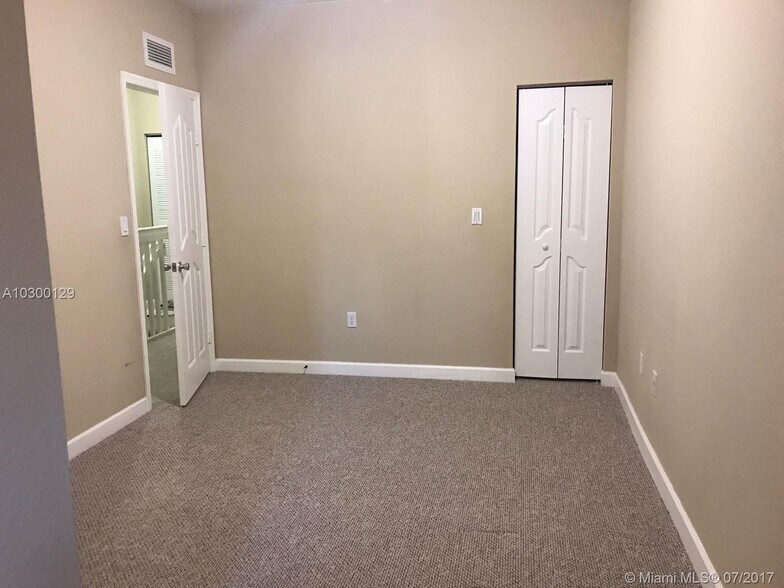 Building Photo - 8450 SW 150th Ave