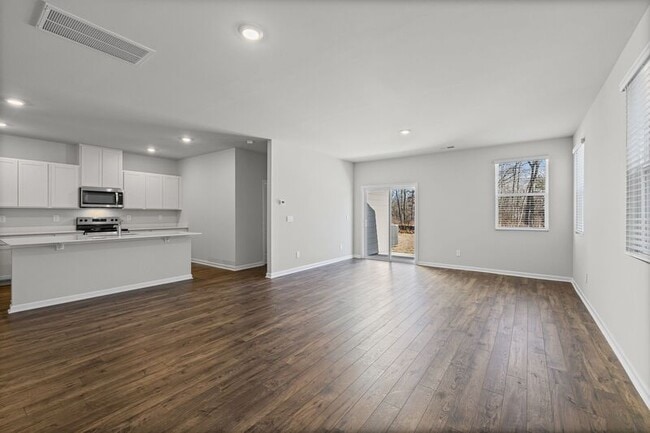 Building Photo - 4340 Oswin Dr