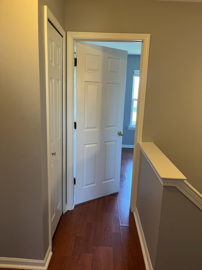 Building Photo - 2941 Beland Ave