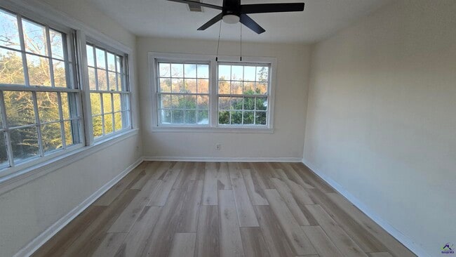 Building Photo - 621 Forest Hill Rd