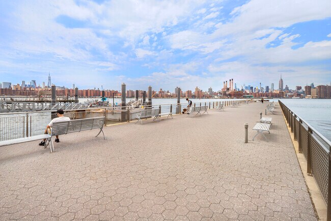 Building Photo - 22 N 6th St