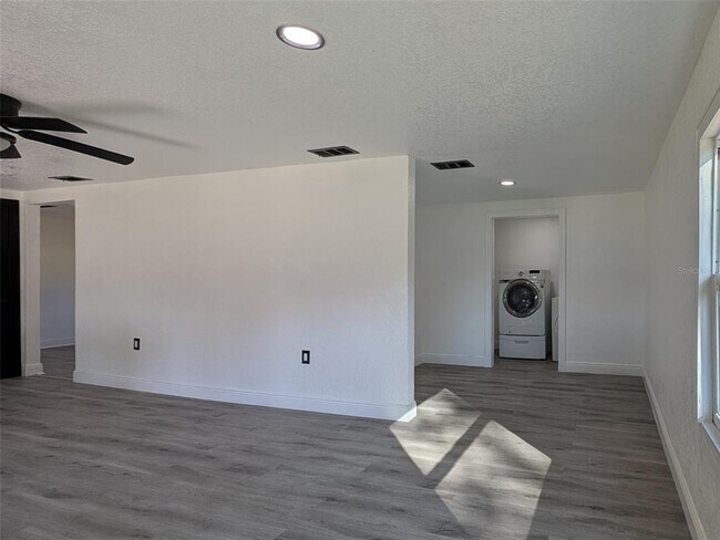 Building Photo - 15209 Bailey Hill Rd