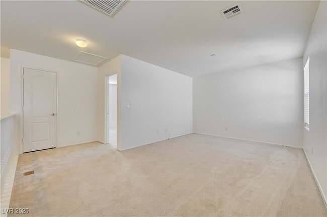 Building Photo - 9252 Valley Ranch Ave