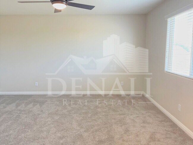 Building Photo - 7826 S Peppertree Dr