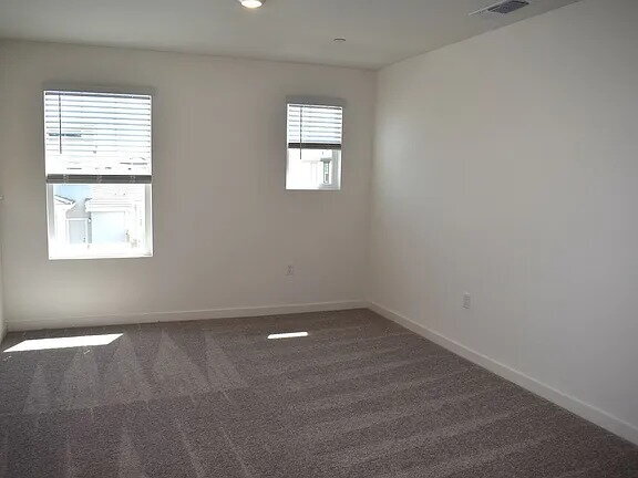 Building Photo - Located in one of Elk Grove's most sought-after neighborhoods