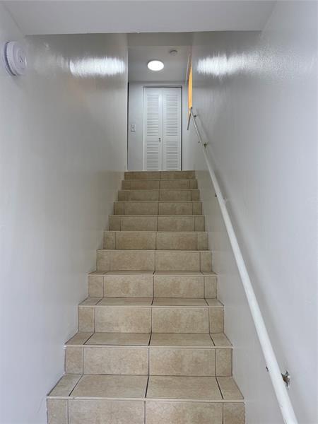 Building Photo - 7630 Westwood Dr