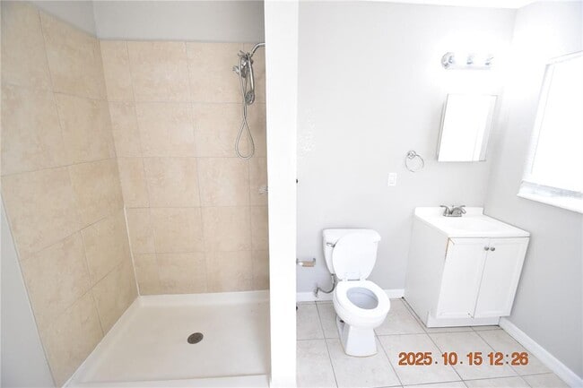 Building Photo - 9496 84th St