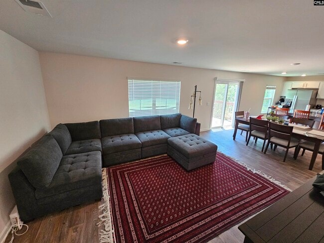 Building Photo - 152 Woodmere Dr