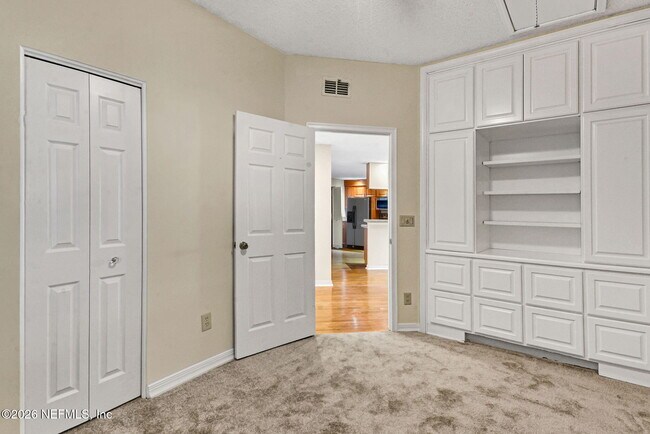 Building Photo - 2099 Winterbourne W