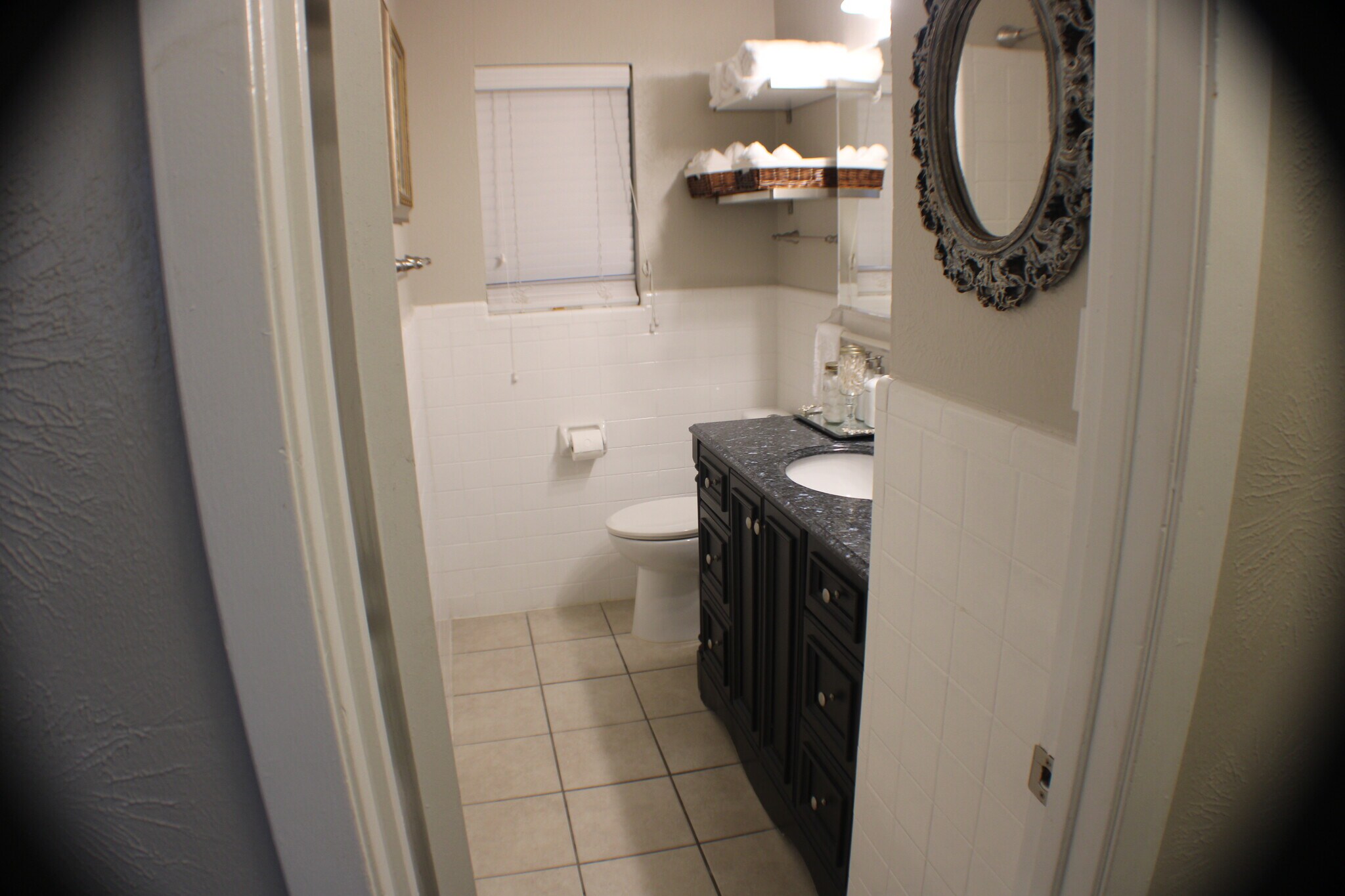 Building Photo - 1307 Sherry Ln