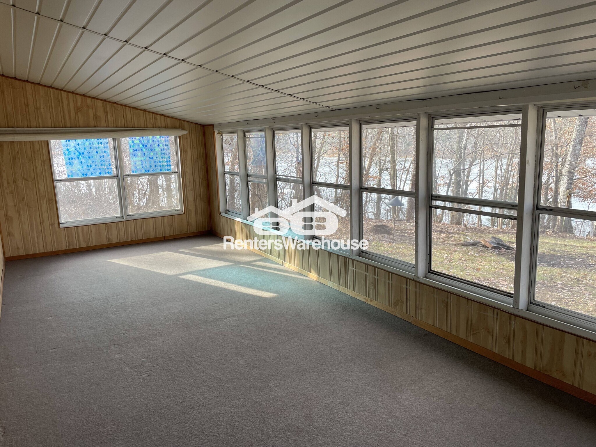 Building Photo - 1137 Birchwood Ln