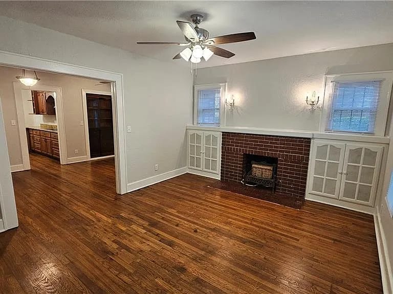 Building Photo - 1215 N 15th St