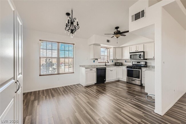 Building Photo - 520 Arrowhead Trail
