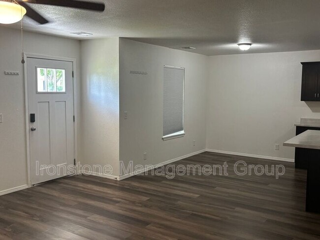 Building Photo - 3817 S 29th W Ave