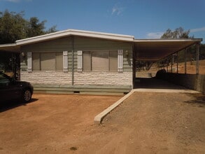 Building Photo - Country Living on Beautiful Melrose Ranch