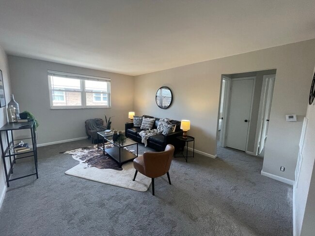 Building Photo - 1770 North Star Rd