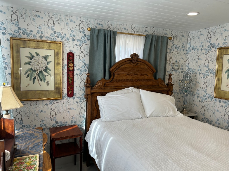 Building Photo - 44 N H St