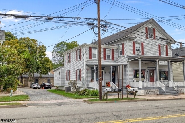 Building Photo - 16 Schooleys Mountain Rd