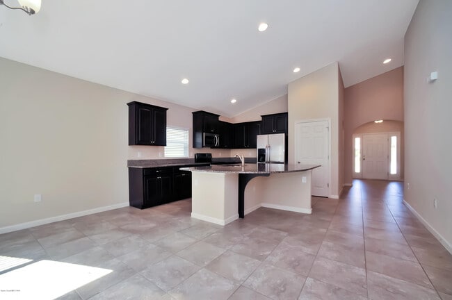 Building Photo - 1183 Musgrass Cir