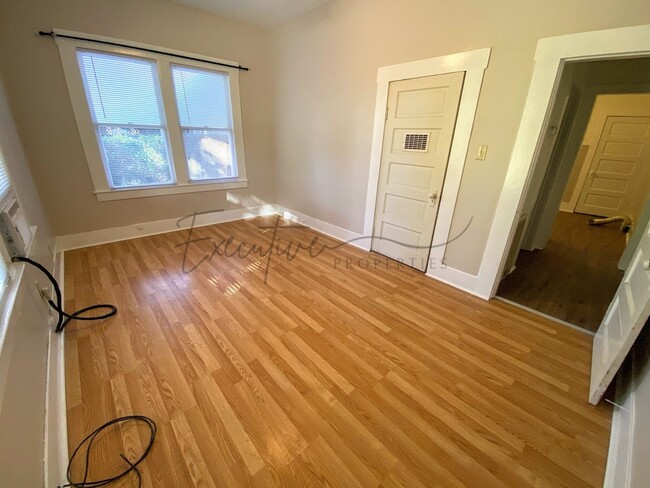 Building Photo - Modern Upgrades + Classic Charm – 2BR Dupl...