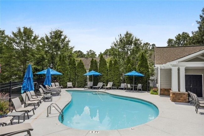 Building Photo - 2252 Limehurst Dr