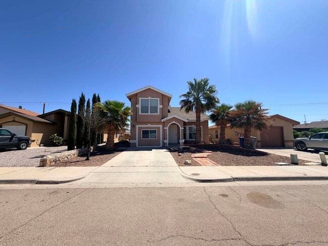 Building Photo - 4516 Lorenzo Ponce Dr