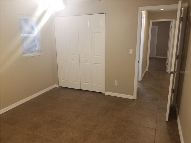 Building Photo - 7100 Dartmouth Ave N