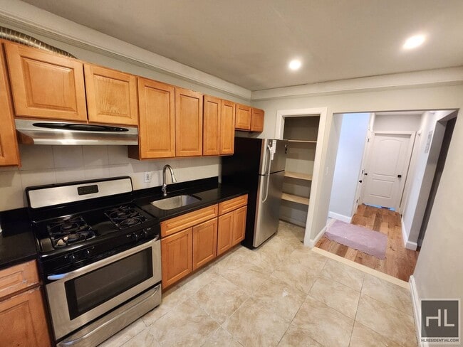 Building Photo - Beautiful Renovated Jackson Heights apartment
