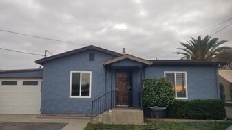 Building Photo - 120 Buena Vista Dr