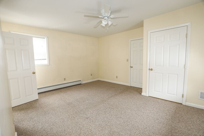 Building Photo - 1776 Hooksett Rd