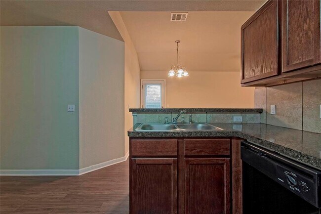 Building Photo - 1002 Drover's Cove