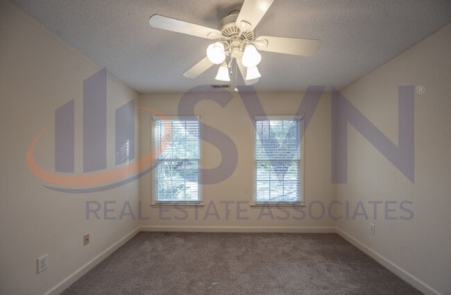 Building Photo - Beautiful 4BR, 2.5BA Home by the Eno River in North Durham