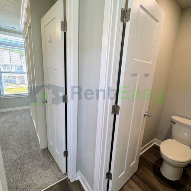 Building Photo - 3829 Longhill Arch