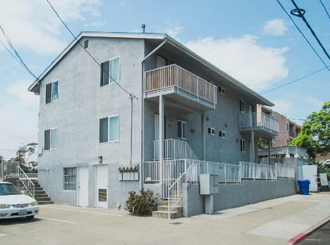 Building Photo - Bankers Hill 1 Bedroom 1 Bath with Downtown San Diego Views