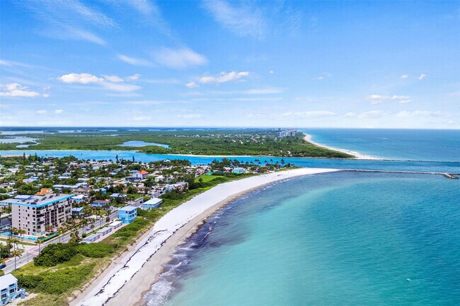 Building Photo - 801 S Ocean Dr