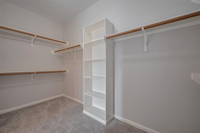 Building Photo - 301 Cedar Branch Dr