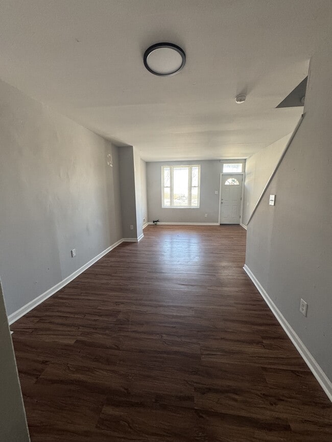 Building Photo - 5150 Wakefield St