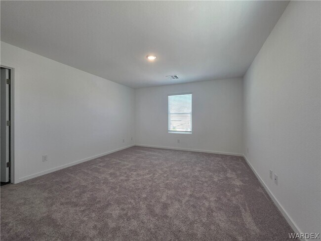 Building Photo - 3432 Sunbeam