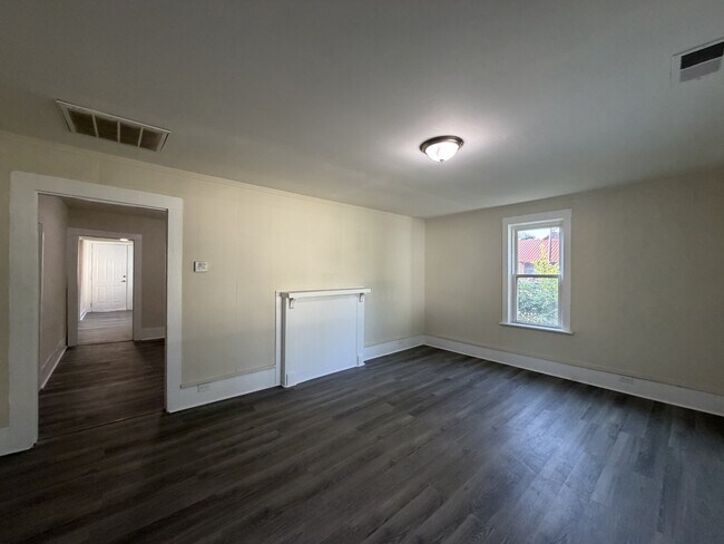 Building Photo - 657 27th St SW