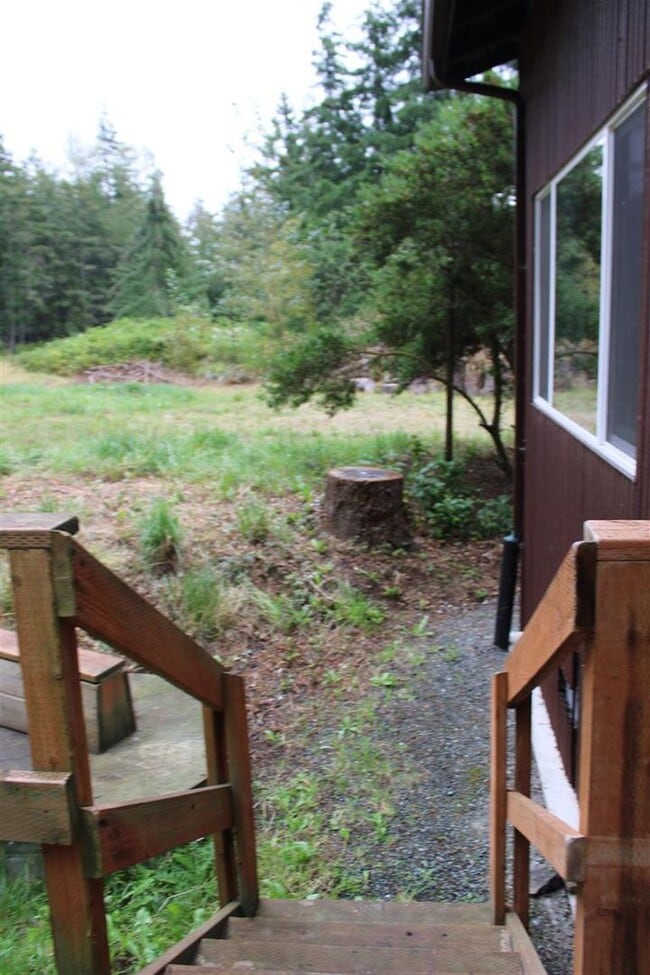 Building Photo - 3 Bedroom, 2 Bathroom House!