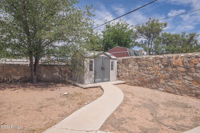 Building Photo - 1504 Nueces Way