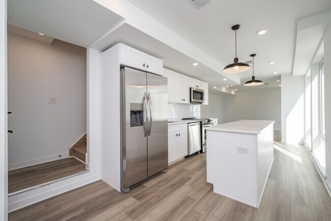 Building Photo - 1514 Master St