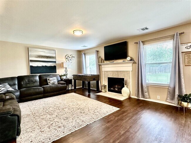 Building Photo - 817 Tapestry Cove