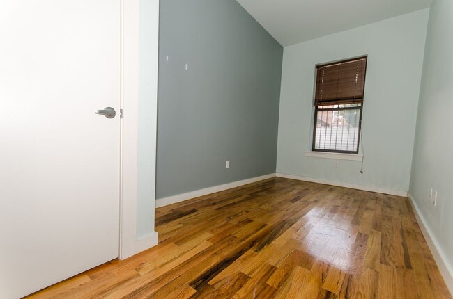 Building Photo - 227 Wyckoff Ave