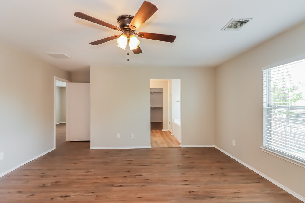 Building Photo - 7626 Village Mill Ln