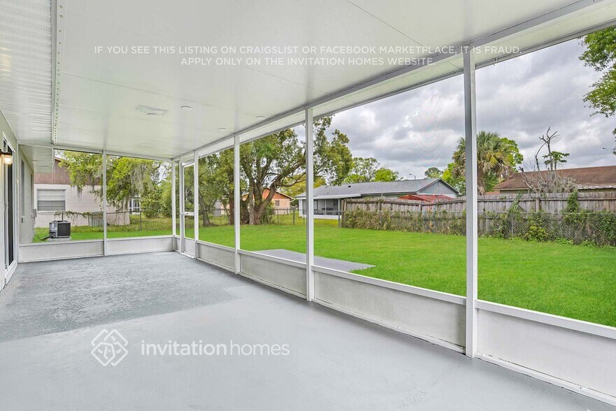 Building Photo - 2681 Clearbrook Cir