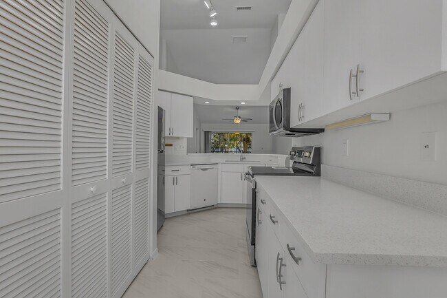 Building Photo - 145 Wading Bird Cir